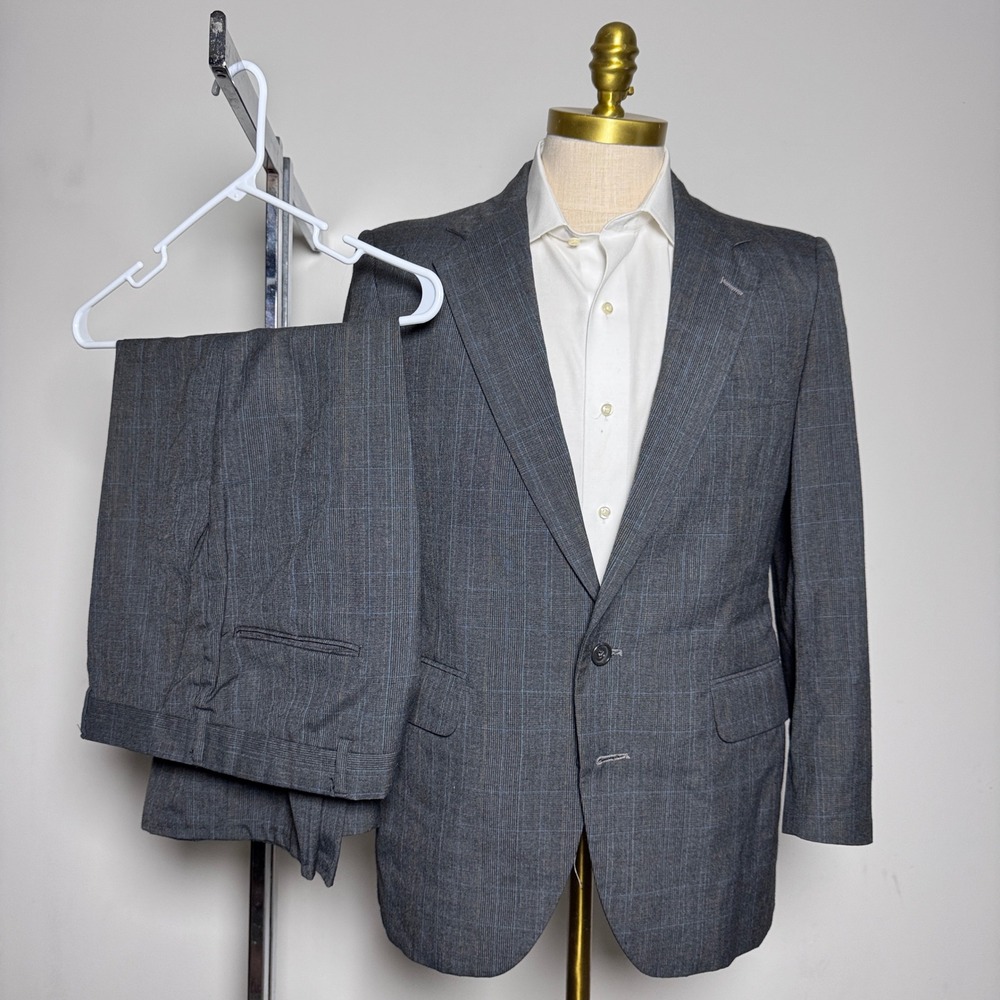1980s Vintage Carter's Men's Shop Suit Mens 38S 31x24 Grey Glen Plaid Wool